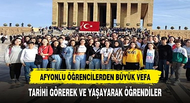 Afyonkarahisarlı öğrenciler  Ata'nın huzurunda