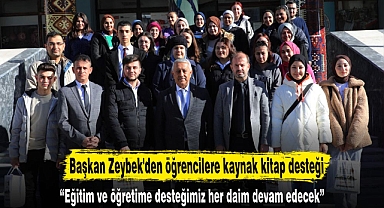 Başkan Zeybek'den öğrencilere kaynak kitap desteği