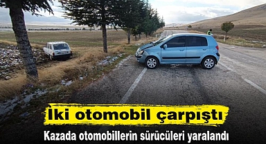 İki otomobil çarpıştı