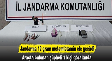 Jandarma 12 gram metamfetamin ele geçirdi