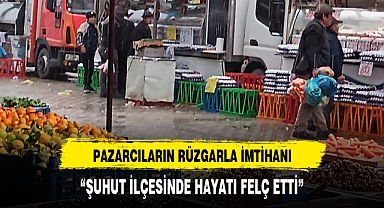 Pazarcı esnafının yağmur ve şiddetli rüzgarla imtihanı