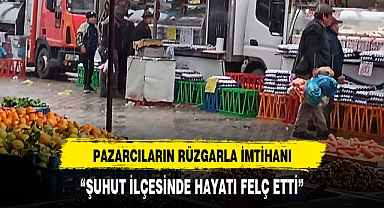 Pazarcı esnafının yağmur ve şiddetli rüzgarla imtihanı