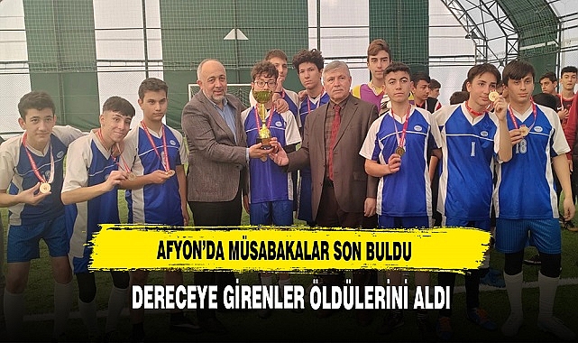 Afyon'da Müsabakalar Son Buldu. Dereceye Girenler Ödüllerini Aldı