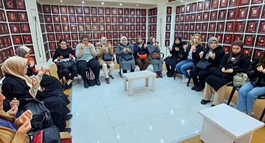 Afyonkarahisar Bacım Sultan Kız Yurdu, Şehit Aileleriyle Buluştu: Dualarla Anıldı