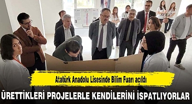 Atatürk Anadolu Lisesinde Bilim Fuarı açıldı