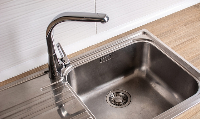 Evdeki malzemelerle lavabo açıcı yapımı