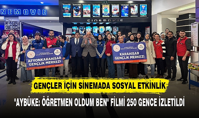 Gençler için sinemada sosyal etkinlik