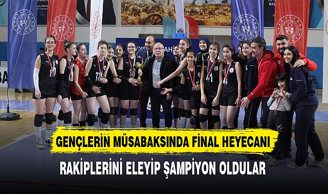 Gençlerin Müsabakasında Final Heyecanı Rakiplerini Eleyip Şampiyon Oldular