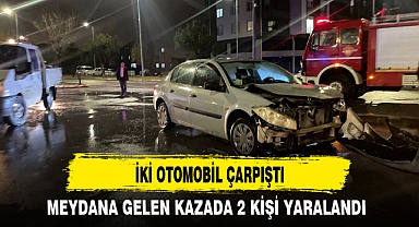 İKİ OTOMOBİL ÇARPIŞTI