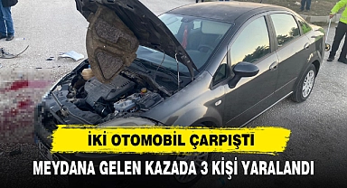 İki Otomobil Çarpıştı