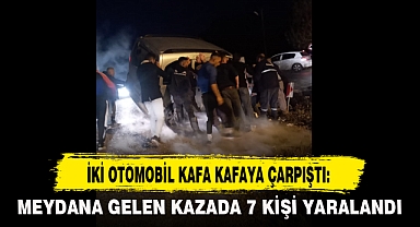 İKİ OTOMOBİL KAFA KAFAYA ÇARPIŞTI: