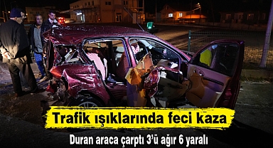 Trafik ışıklarında feci kaza: