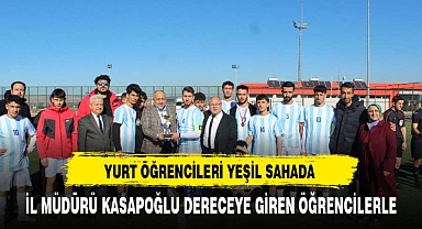 Yurt öğrencileri yeşil sahada karşı karşıya geldi