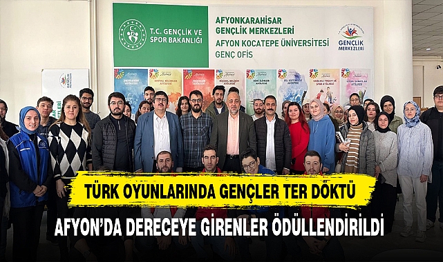 Afyon'da Gençler Türk Oyunlarında Ter Döktü