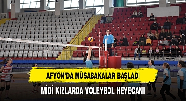 Afyon'da Müsabakalar Başladı. Voleybol Heyecanı Yaşanıyor