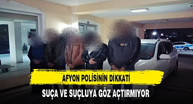 Göçmen Kaçakçıları Afyon'da Yakayı Ele Verdi