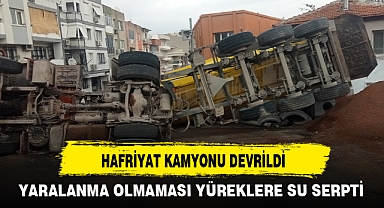 HAFRİYAT KAMYONUNUN DEVRİLDİ