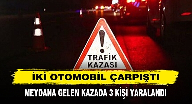 İki Otomobil Çarpıştı