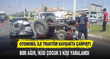 Otomobil ile traktör kavşakta çarpıştı