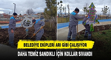 Sandıklı'da Belediye Ekipleri Arı Gibi Çalışıyor