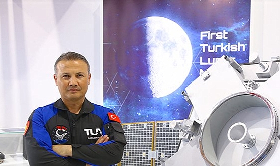 Türkiye'nin insanlı ilk uzay yolculuğunun saati açıklandı