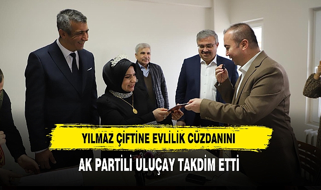 Yılmaz Çiftine Evlilik Cüzdanını AK Partili Uluçay Takdim Etti