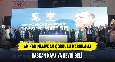 AK Kadınlardan Başkan Kaya'ya Sevgi Seli