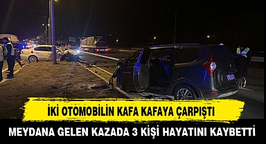 İKİ OTOMOBİLİN KAFA KAFAYA ÇARPIŞTI