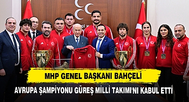 Mhp Genel Başkanı Bahçeli Avrupa Şampiyonu Güreş Milli Takımı'nı Kabul Etti