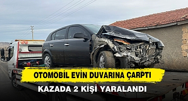Otomobil Evin Duvarına Çarptı