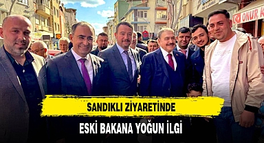 Sandıklı Ziyaretinde Eski Bakana Yoğun İlgi
