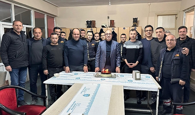 BELEDİYE PERSONELİNDEN ÇÖL'E DOĞUM GÜNÜ SÜPRİZİ