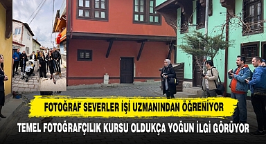 Fotoğraf Severler İşi Uzmanından Öğreniyor