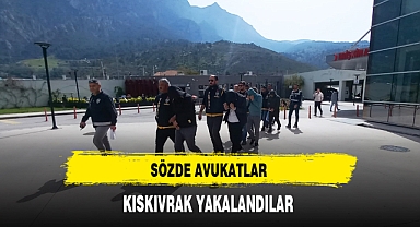 Sözde Avukatlar Polis Tarafından Yakalandı
