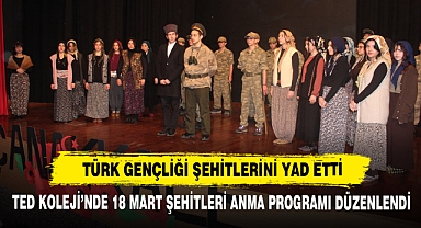 Türk Gençliği Şehitlerini Yad Etti