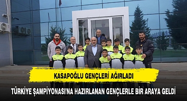 Türkiye Şampiyonası'na hazırlanan gençleri ağırladı