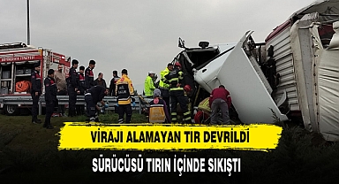 Virajı Alamayan Tır Devrildi