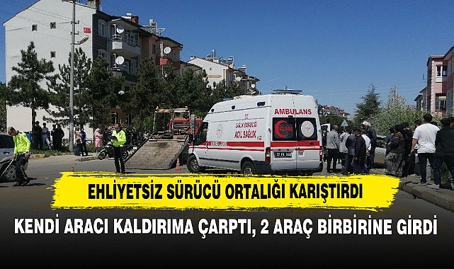 Ehliyetsiz Sürücü Ortalığı Karıştırdı: Kendi Aracı Kaldırıma Çarptı, 2 Araç Birbirine Girdi