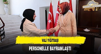 Vali Yiğitbaşı Personelle Bayramlaştı