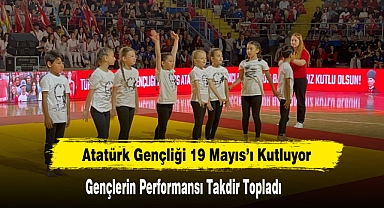 Atatürk Gençliği 19 Mayıs'ı Kutluyor
