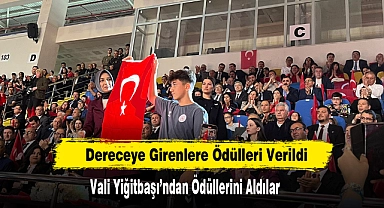 Dereceye Girenlere Ödülleri Verildi