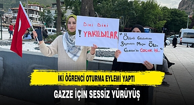Gazze İçin Sessiz Yürüyüş İki Öğrenci Oturma Eylemi Yaptı