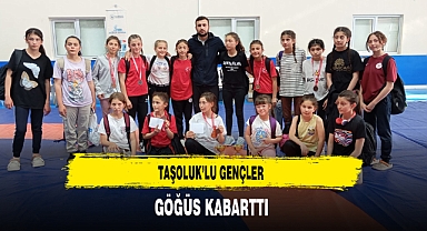 Taşoluk'lu Gençler Göğüs Kabarttı
