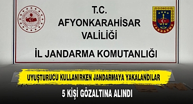 Uyuşturucu Kullanırken Jandarmaya Yakalandılar