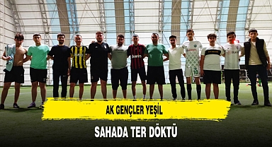 AK Gençler Yeşil Sahada Ter Döktü