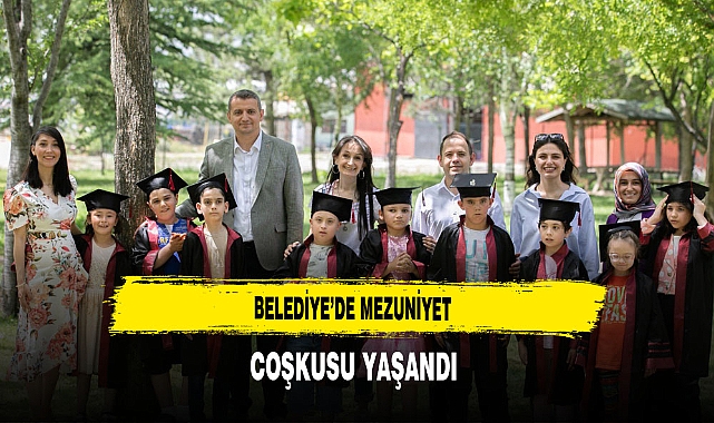Belediye'de Mezuniyet Coşkusu Yaşandı