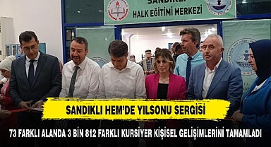 Sandıklı HEM'de yıl sonu sergisi açıldı