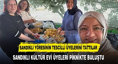 Sandıklı Kültür Evi Üyeleri Kaplıcada Piknik Düzenledi