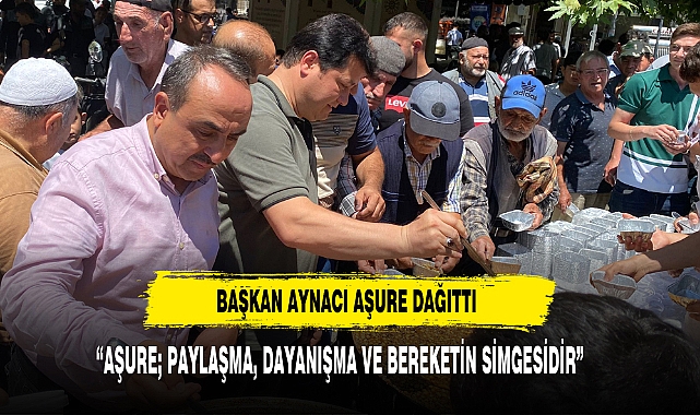 Başkan Aynacı Aşure Dağıttı