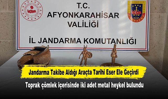 Jandarma Takibe Aldığı Araçta Tarihi Eser Ele Geçirdi